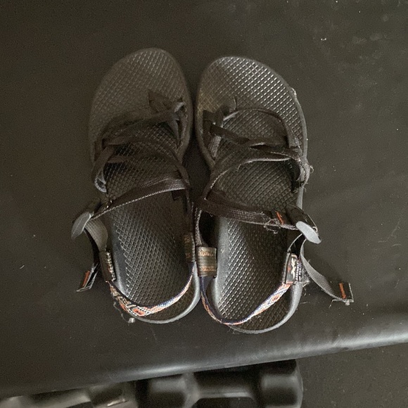 Custom chacos - Picture 2 of 5